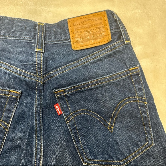 Levi's Premium High Rise Ribcage Straight Leg Dark Wash Denim Jeans Size 24 - Picture 6 of 13